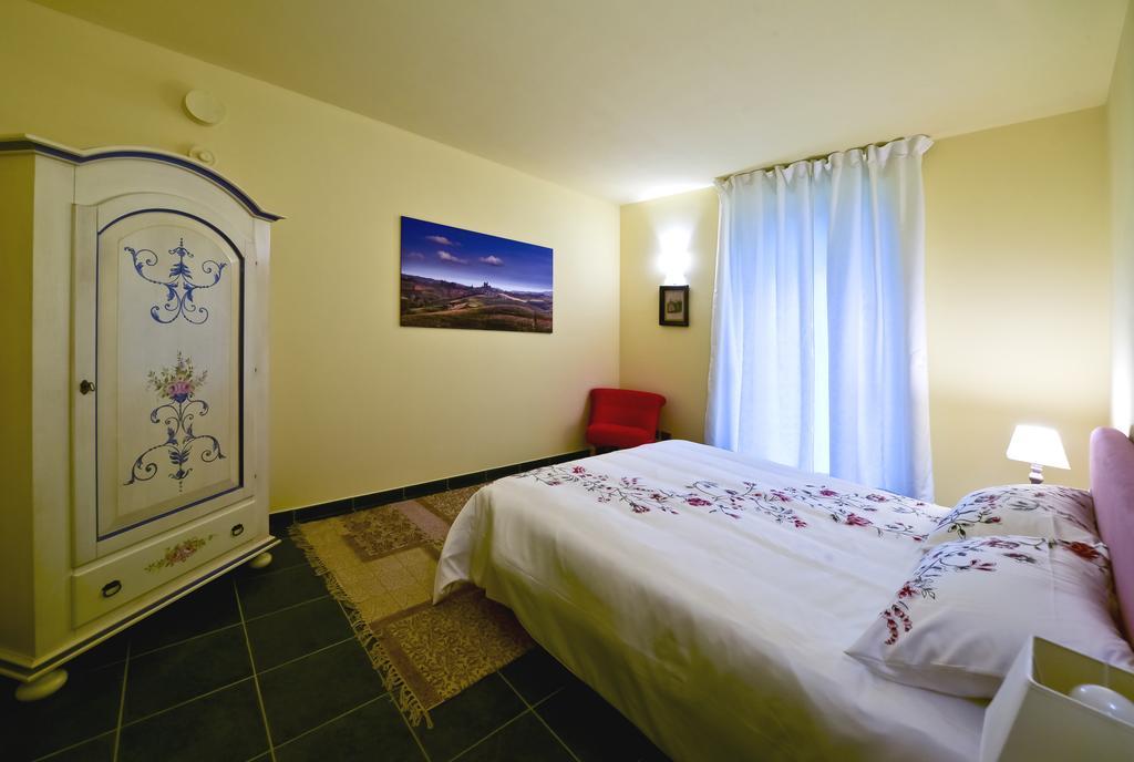Apartament Casa Nalin La Morra Pokój zdjęcie